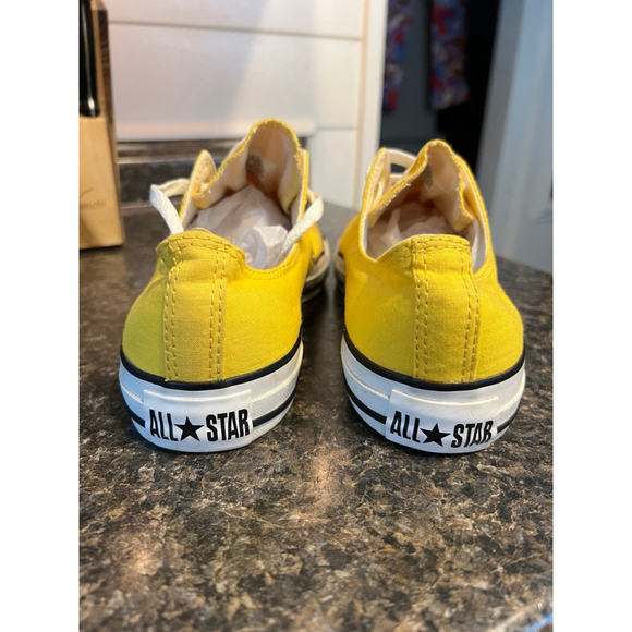 Classic Converse Unisex Chuck Taylor All Star Low Sneaker Lemon Yellow - Picture 5 of 10